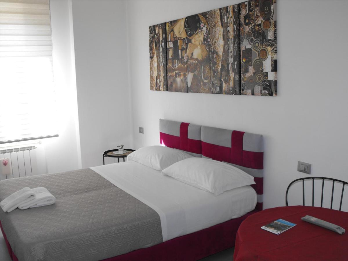 Dimora Chloe B&B Pescara Exterior photo
